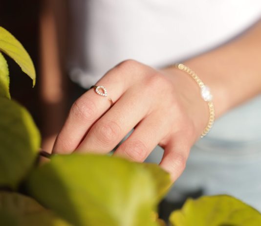 Goldentimes.dk har en masse tilbud på ure og smykker på deres hjemmeside Smykker